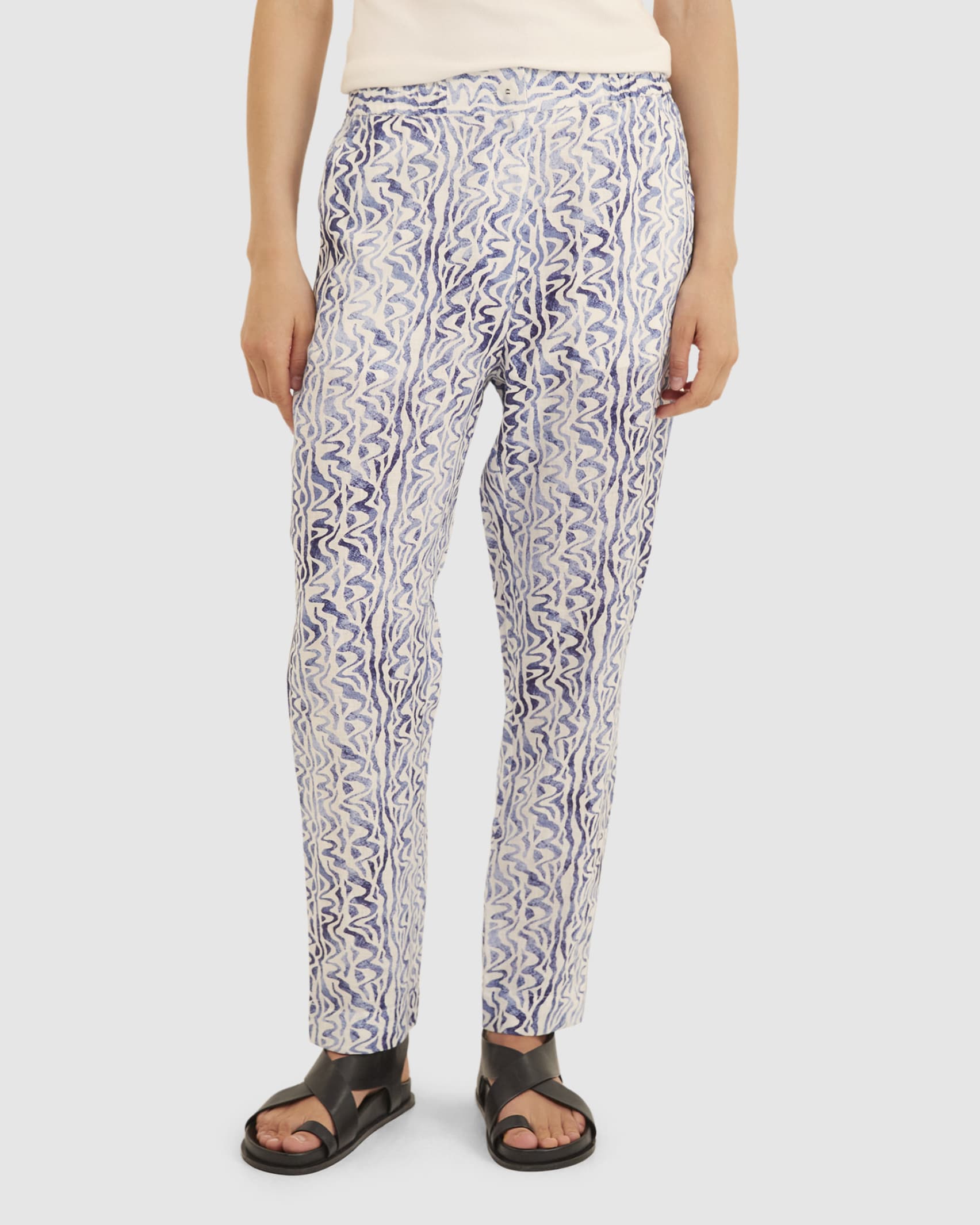 Loria Linen Pant in BLUE/WHITE