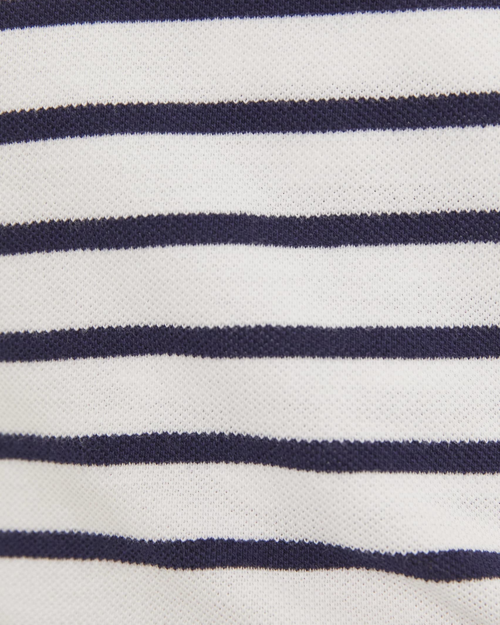 Siri Stripe Short in NAVY/WHITE