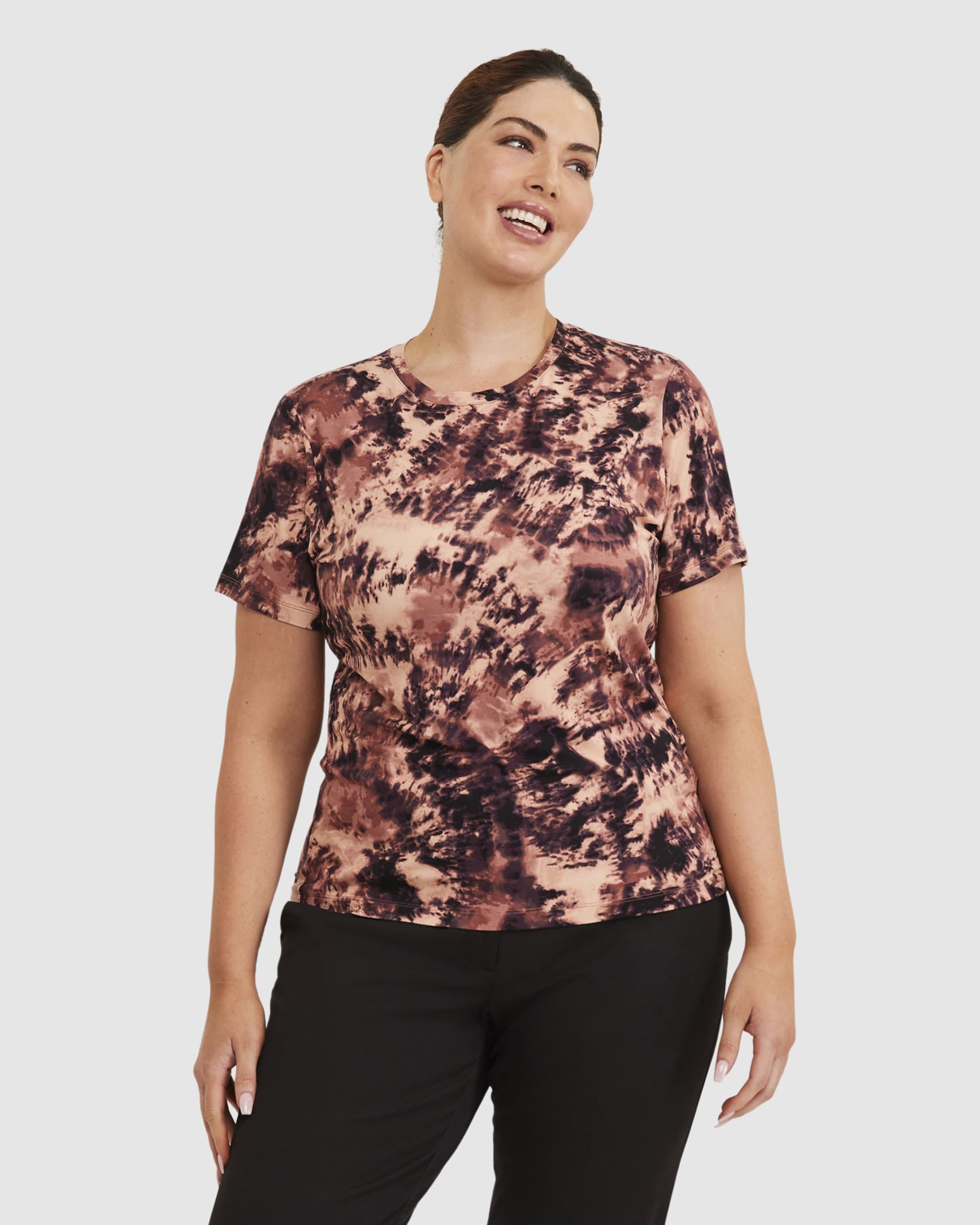 Wash Print Magic Tee in BROWN RINSE