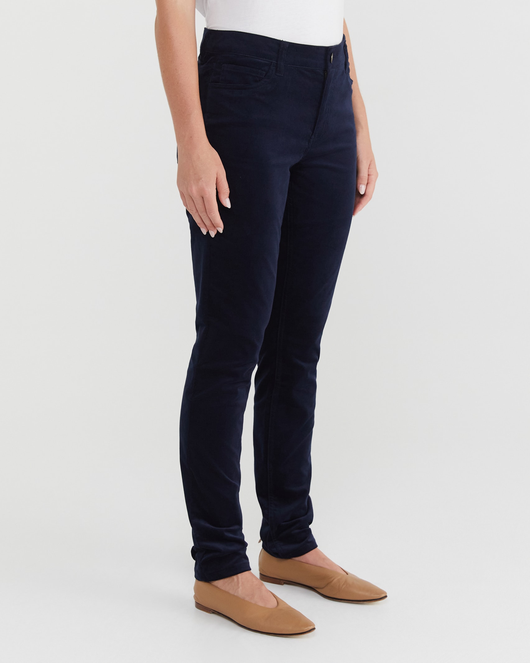 Cleo Velvet Pant in NAVY