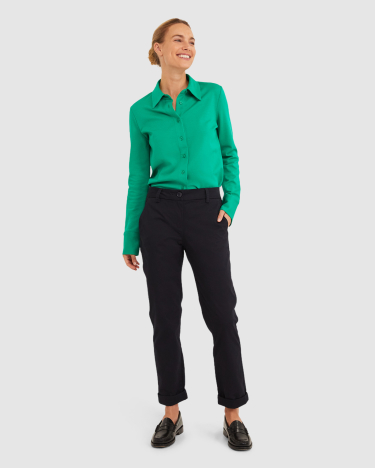 Laura Relaxed Chino in CLASSIC NAVY
