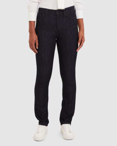 Lari Slim Jean in DEEP INDIGO