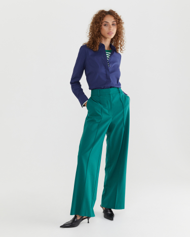 Gabriela Shirt in NAVY