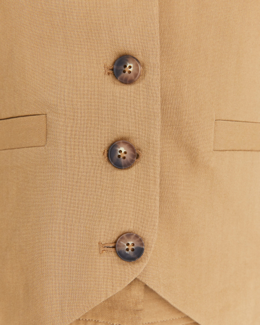 Rosa Vest in TAN