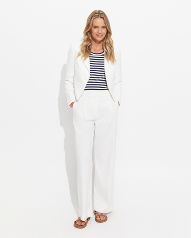 Tracey Textured Jacket in WHITE