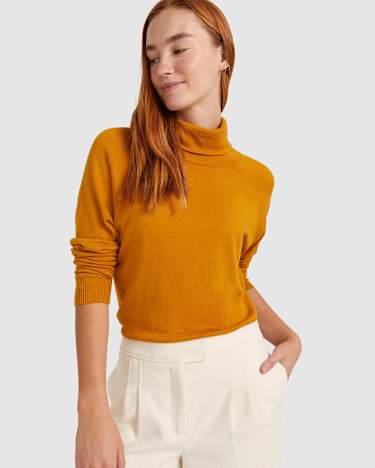 Laurina Batwing Knit in MUSTARD