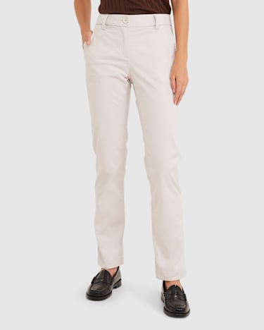 Laura Relaxed Chino in BONE