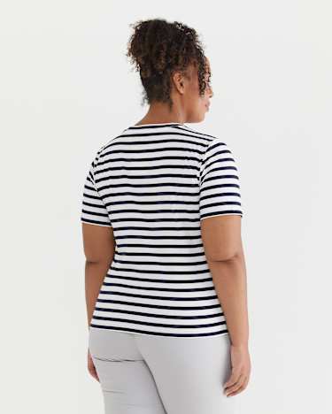 The Perfect T-Shirt in NAVY/WHITE