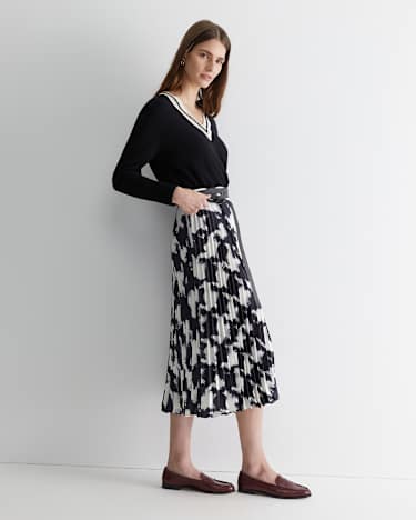 Houndstooth Pleat Skirt in BLACK MULTI