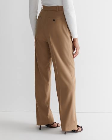 Bianca Pleat Pant in CAMEL