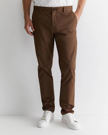 Smith Tapered Chinos in BROWN