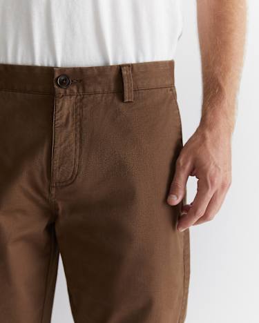 Smith Tapered Chinos in BROWN