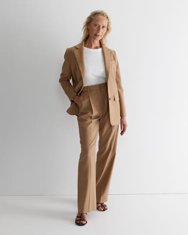Bianca Relaxed Wool Blazer in CAMEL