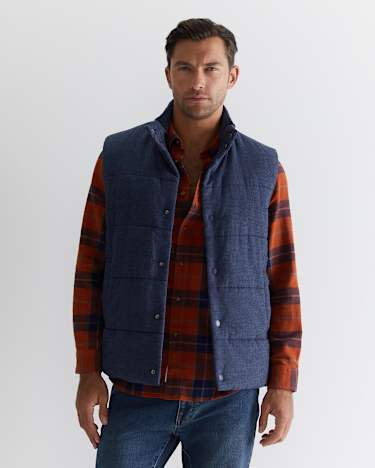 Owen Quilted Vest in NAVY