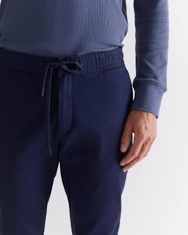 Holman Jogger Pant in NAVY