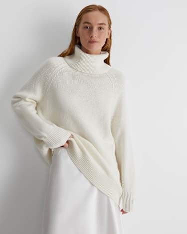 Sunshine Chunky Sweater in WINTER WHITE