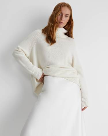 Sunshine Chunky Sweater in WINTER WHITE