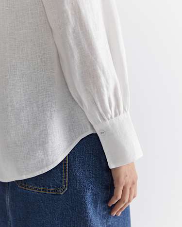Amy Blouse in WHITE