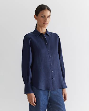 Amy Blouse in NAVY