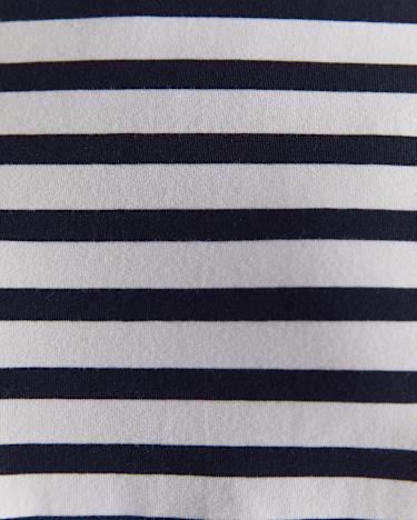 The Perfect T-Shirt in NAVY/WHITE