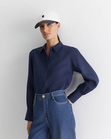Amy Blouse in NAVY