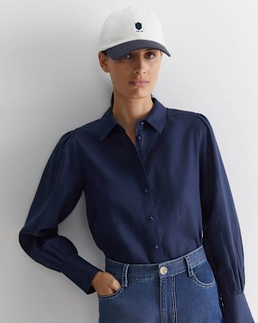 Amy Blouse in NAVY