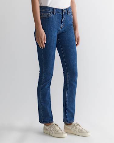 Simone Straight Jean in BLUE WASH
