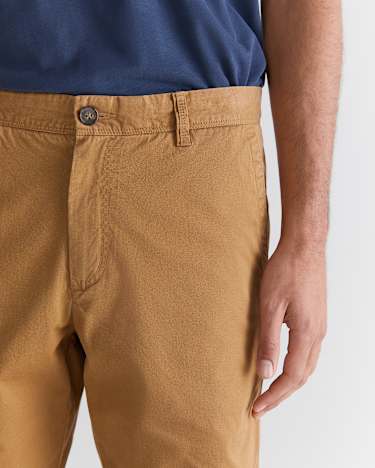 Classic Short in TAN