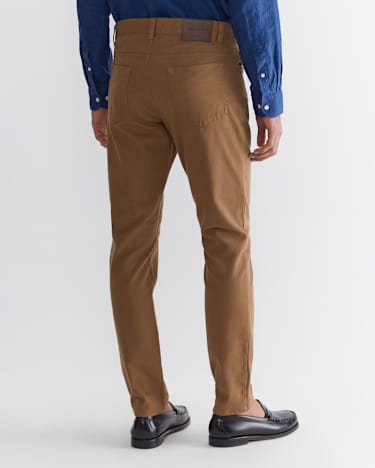 Tapered Bedford Jean in CHESTNUT