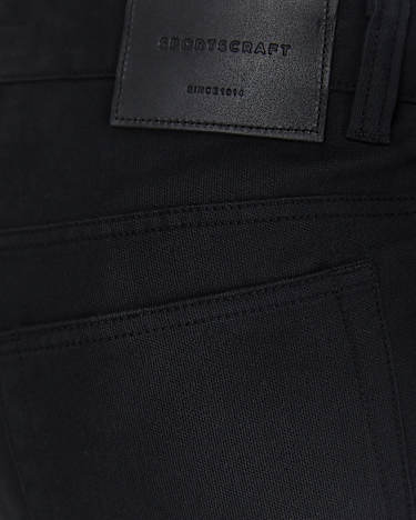 Tapered Bedford Jean in BLACK