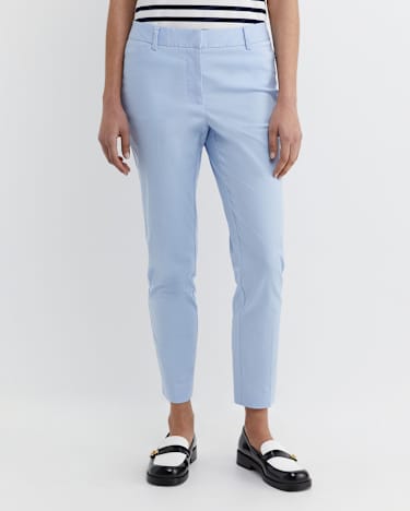 Evie Capri Pant in PALE BLUE