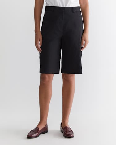 Evie Bermuda Short in BLACK