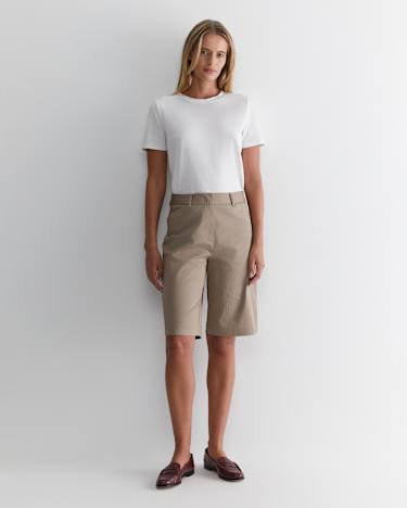Evie Bermuda Short in CAPPUCCINO