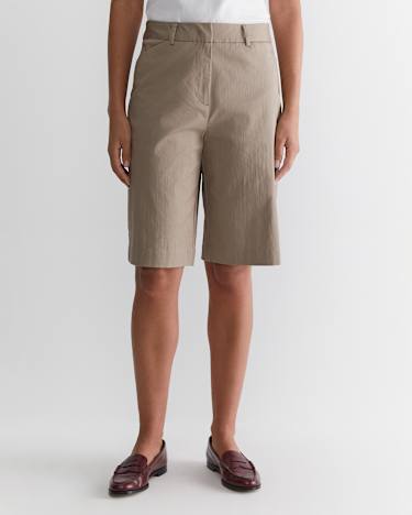 Evie Bermuda Short in CAPPUCCINO