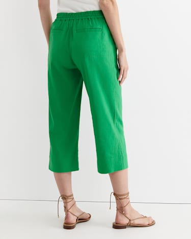 Rosa Crop Linen Pant in FERN