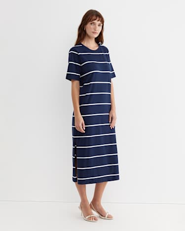 Ariana Stripe T-Shirt Dress in NAVY/WHITE