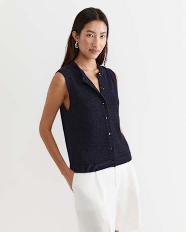 Josie Tape Yarn Vest in NAVY