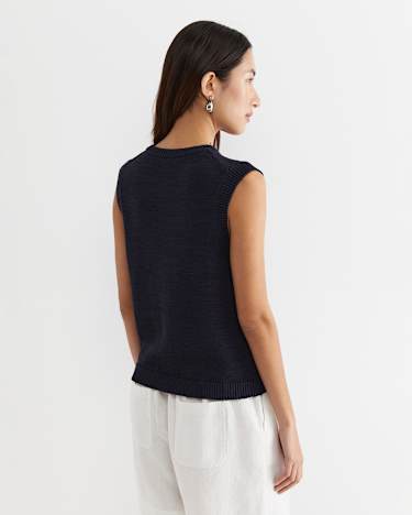 Josie Tape Yarn Vest in NAVY
