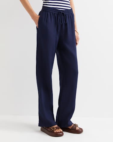 Lulu Drawcord Pant in NAVY