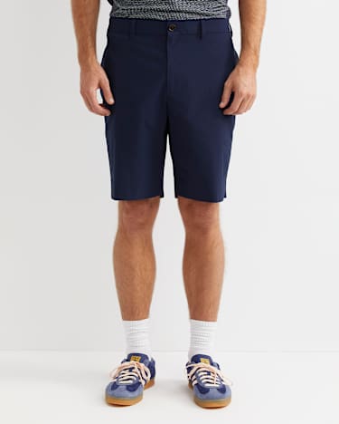 Newport Travel Short in NAVY