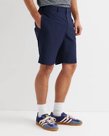 Newport Travel Short in NAVY