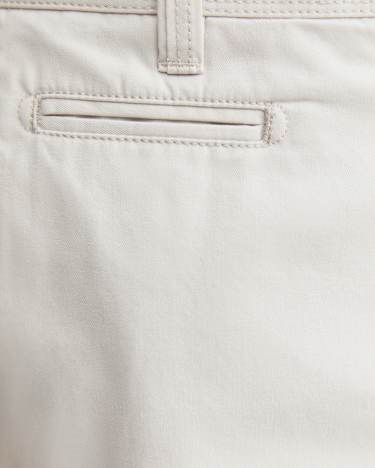 Classic Short in MILK