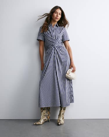 Etta Twist Maxi Dress in NAVY/WHITE