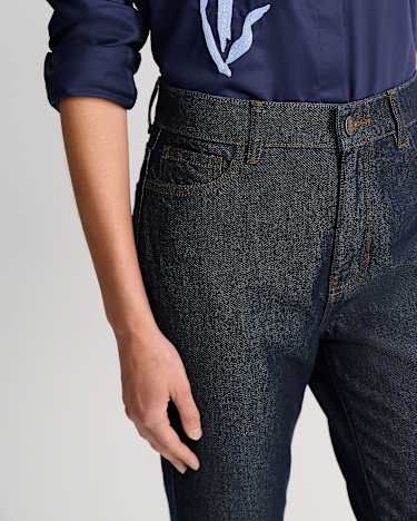 Victoria Straight Leg Jean in INDIGO