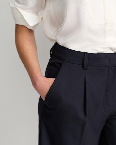 Wren Bermuda Short in NAVY