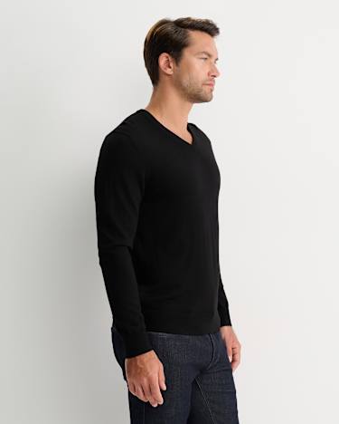 Merino V-Neck Knit in BLACK