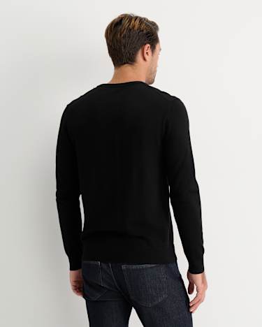 Merino V-Neck Knit in BLACK