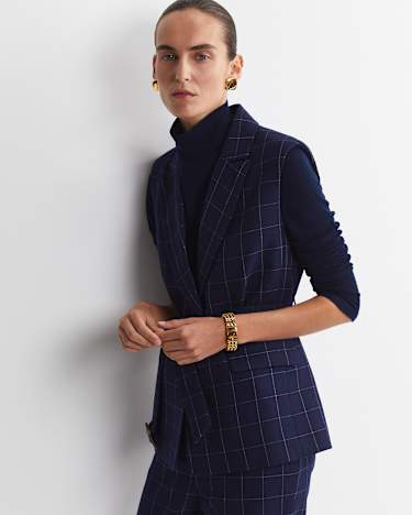 Chiara Check Vest in NAVY