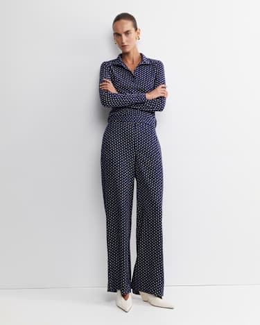 Geo Funnel Neck Top in NAVY/WHITE