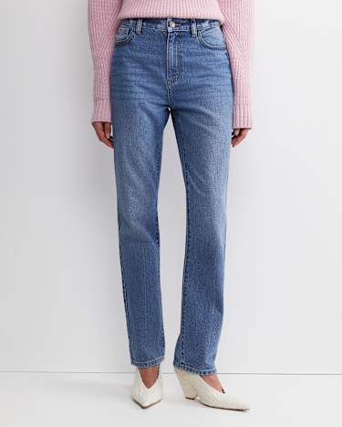 Victoria Straight Leg Pant in LIGHT WASH
